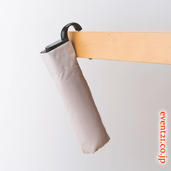 カラーUVハンガー折りたたみ傘　イメージ