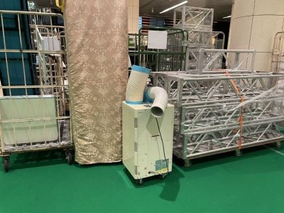 日テレサマースクール　スポットクーラーの設営