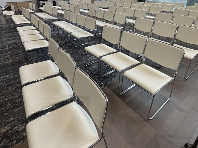 スタッキングチェア 現場設営