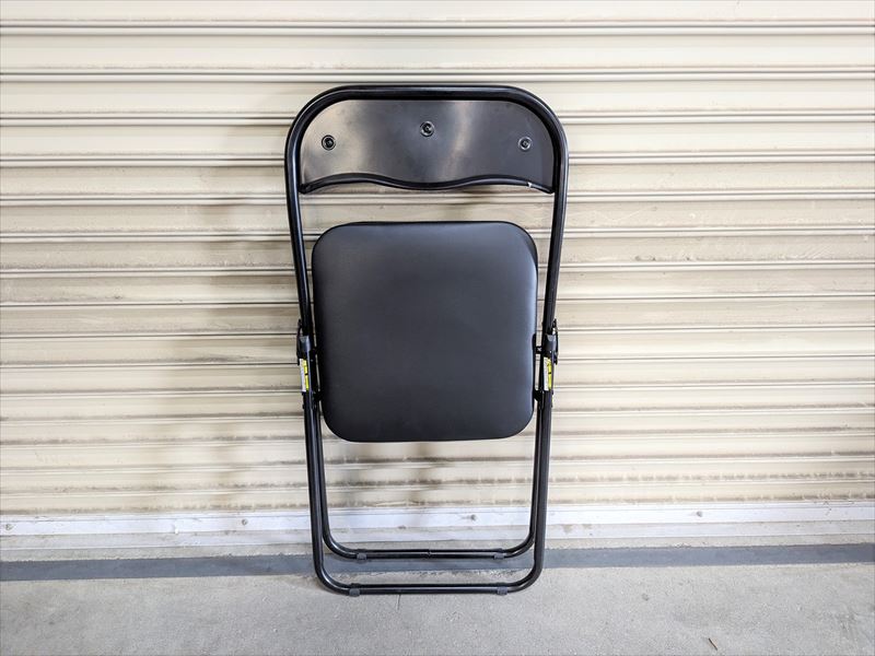パイプ椅子(黒)Aタイプ 折りたたみ時