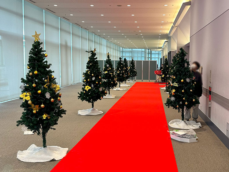 クリスマスツリー 設置風景1
