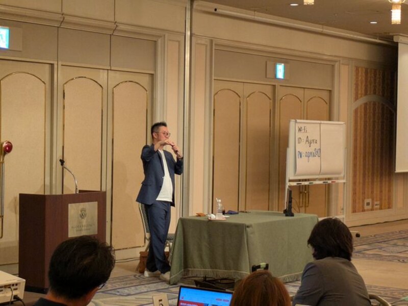 日創研の田舞塾で講演の様子