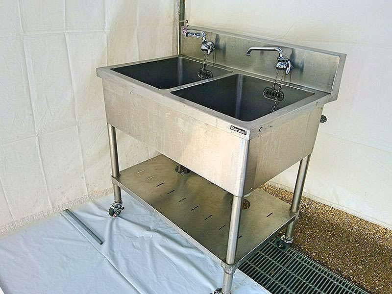 	ポンプ式手洗いユニット