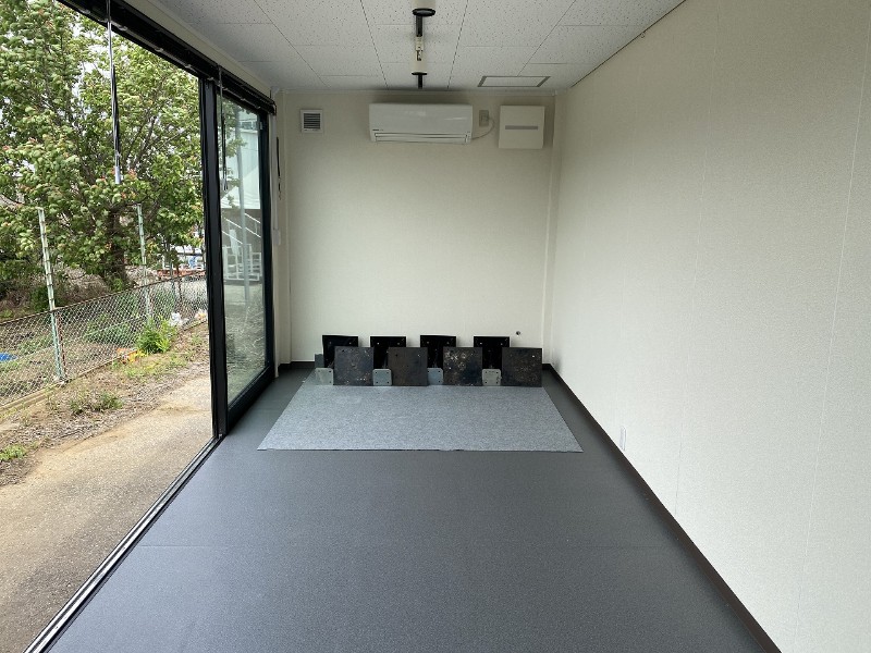 片面大開口窓式トレーラーハウスのエアコンを備えた室内