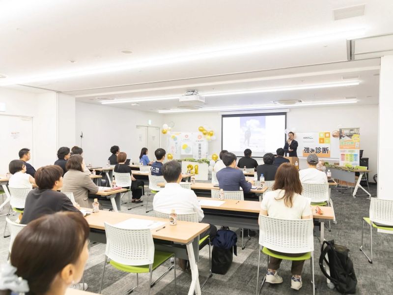 価値基準.ヒト株式会社さん主催の「人事戦略強化セミナー」での講義の様子