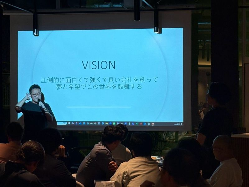 愛知同友会中川地区例会での報告の様子