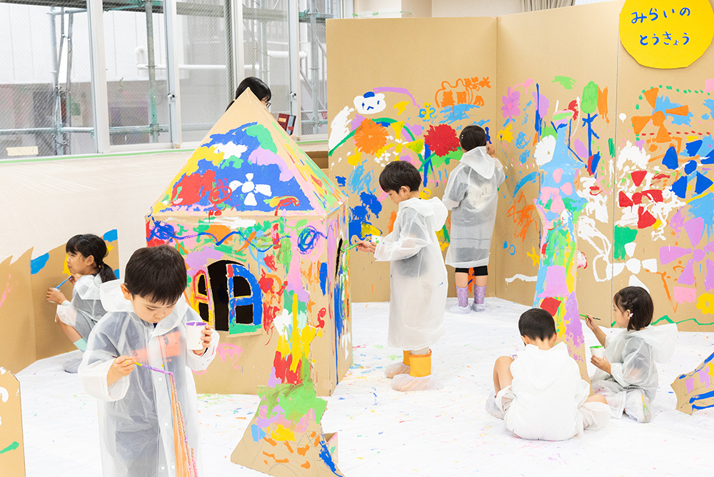 ワークショップ 工作中の様子